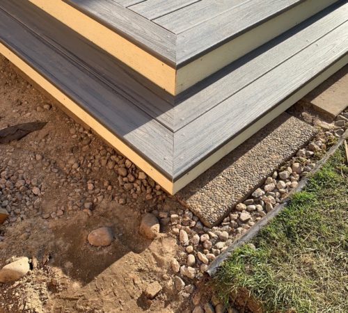 Burnaby Trex Composite Deck + Boarder (3)